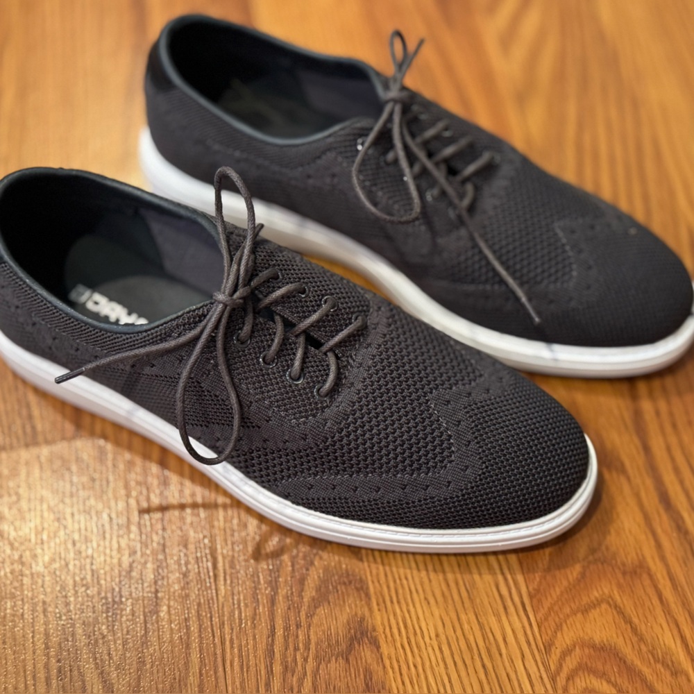 DayFive Black Knit Oxfords men’s size 10 NEW